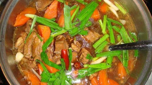 羊肉火锅做法视频,美味佳肴一锅端
