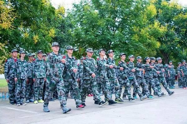 军训演讲视频,青春砺炼，共筑国防梦