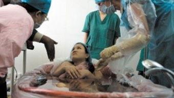 分娩视频外国