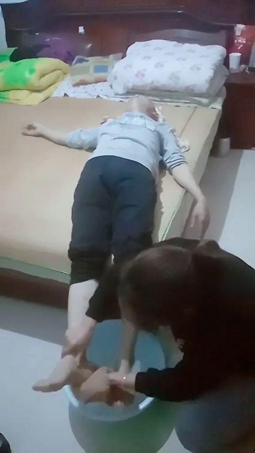 喝洗脚水视频,揭秘日常生活中的环保新风尚