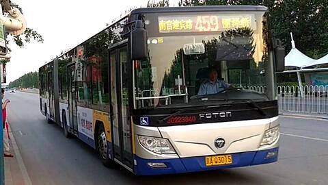 北京公交车视频,北京公交车里的城市生活剪影